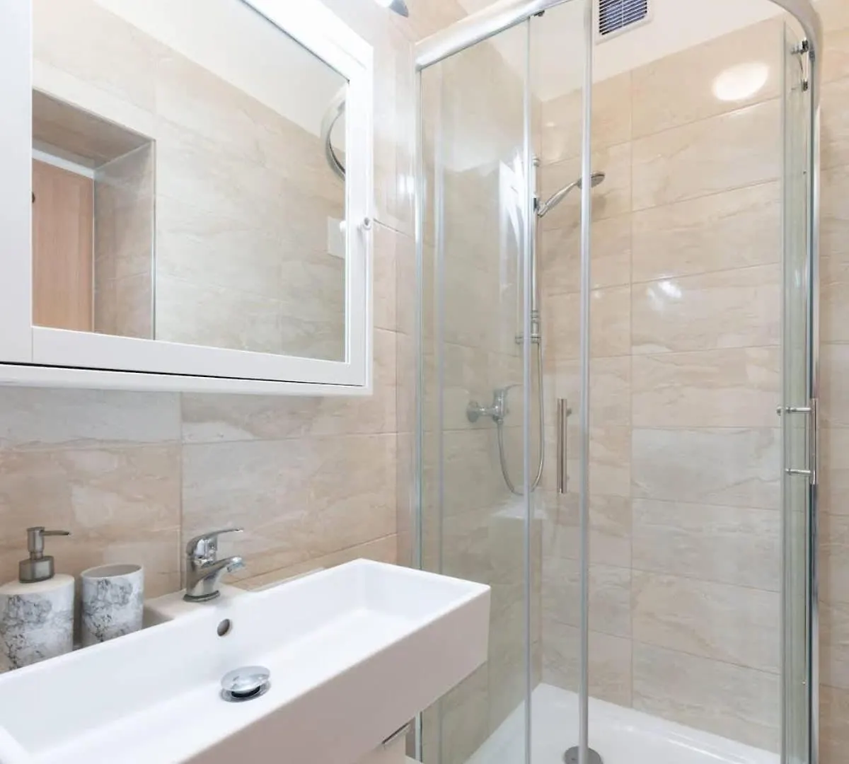 Beautiful Cozy Studio Gem Near Old Town Prague 0*,